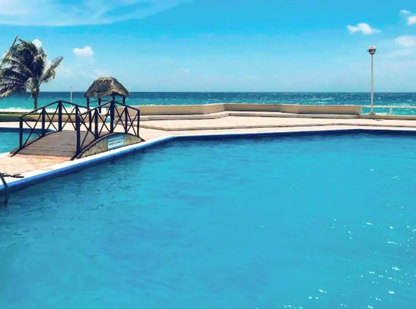 Condo With Lagoon View And Beach Access Cancún 0*,  México